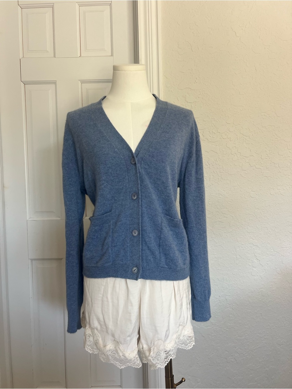 J.Crew Pure Cashmere Blue Cardigan Size US Medium/Small Cozy Luxury Knit Sweater
